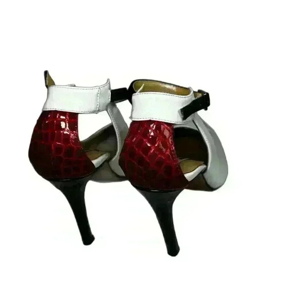 Jimmy Choo White Patent Leather w Black Ankle Strap Snakeskin Heel Pumps Size 39 - Picture 6 of 13